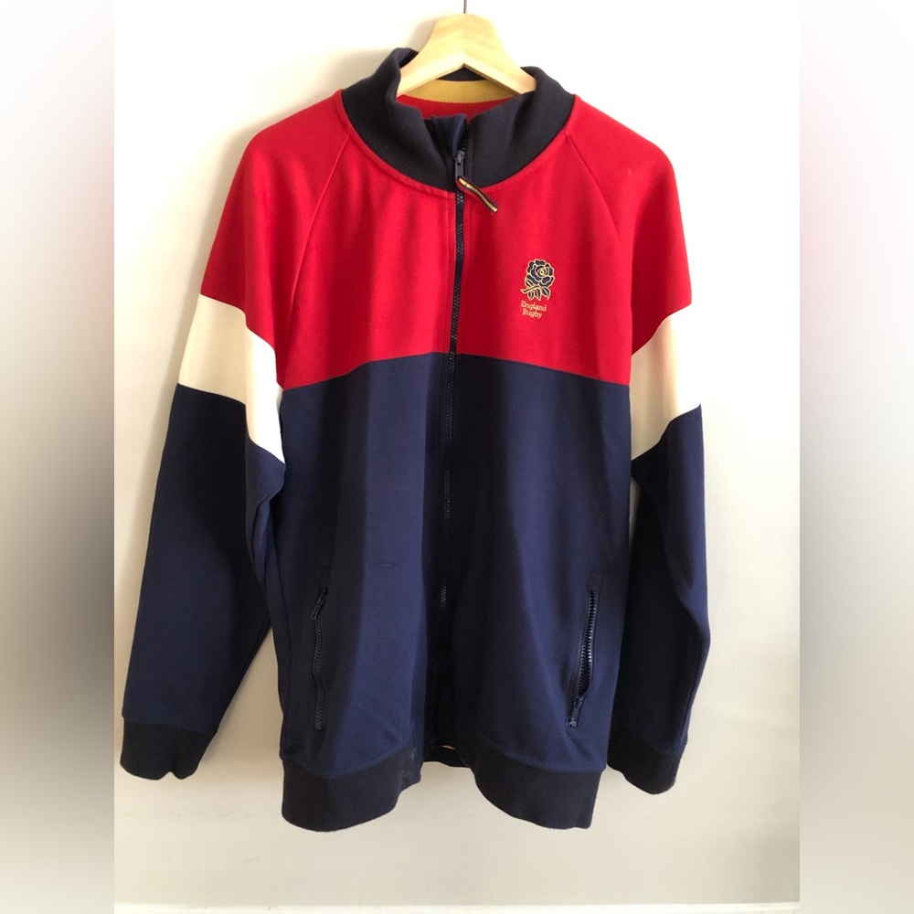 Official England Rugby Union warmup top.